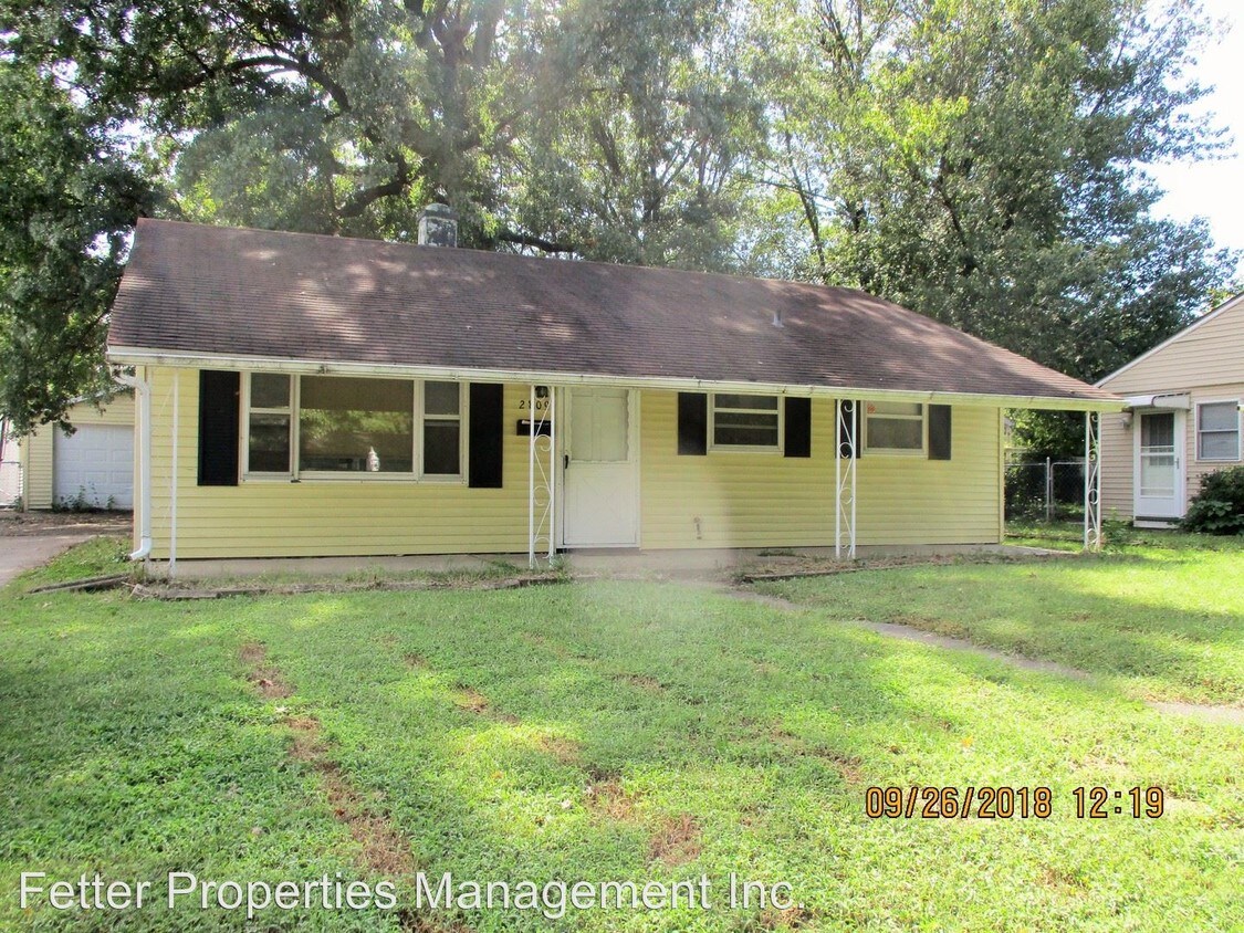 Building Photo - 3 br, 1 bath House - 2809 Madison Ave
