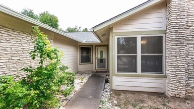 Building Photo - 11606 Parkfield Dr