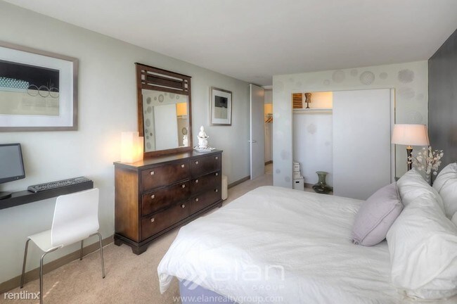 Foto del edificio - 2951 S King Dr