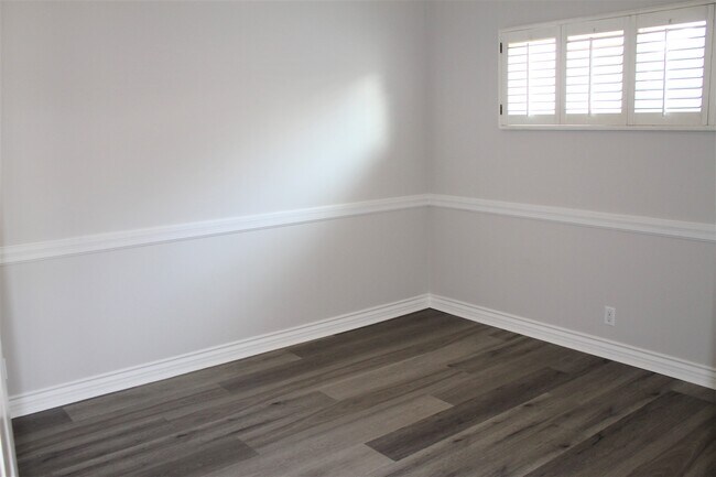 Bed #2 - 20527 Osage Ave