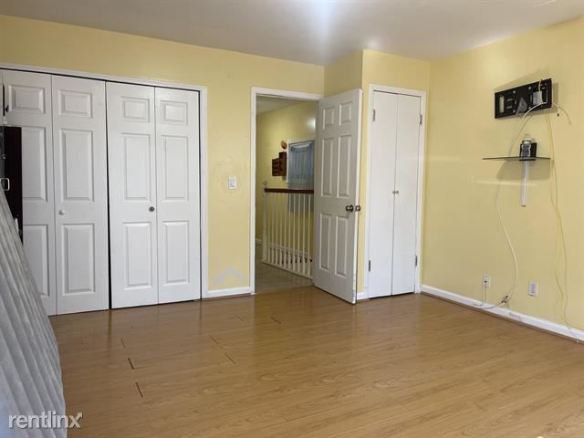 Foto del edificio - 3 br, 1.5 bath House - 105 McAdoo Ave