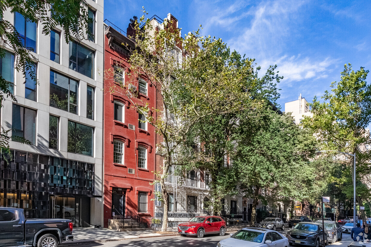 Building Photo - Gramercy Court