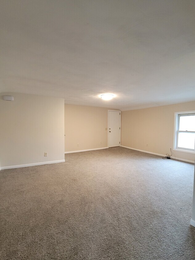 402 E Middle St Unit 2, Williamston, MI 48895 Apartments in