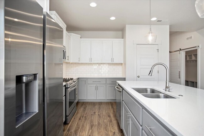 Foto del edificio - 2910 E Diorite St