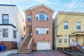 Primary Photo - 109 Beach St