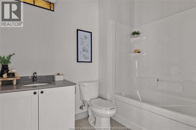 Photo du bâtiment - 1370 Argyle Rd