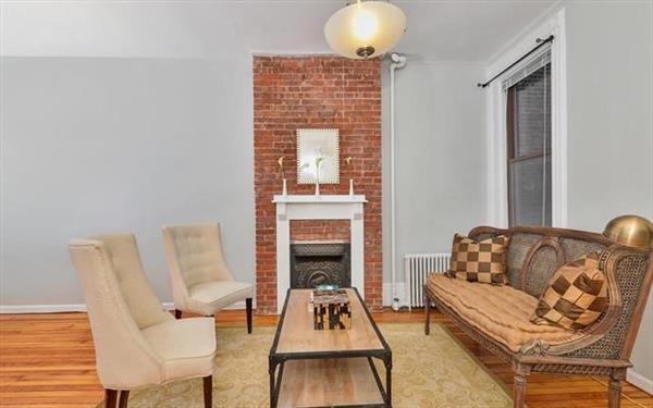 Foto del edificio - 1122 Hudson St