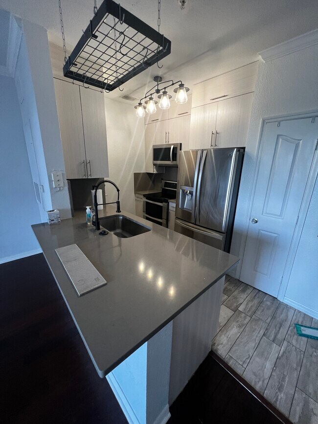 Foto del edificio - 5000 Culbreath Key Way