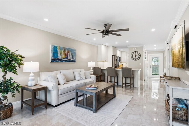 Building Photo - 682 Broad Ave S