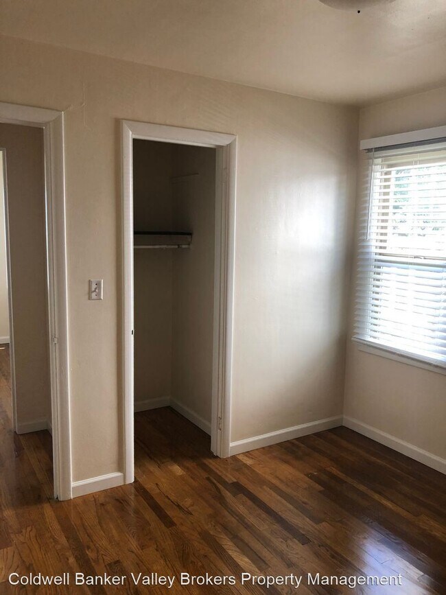 Foto del edificio - 3 br, 1 bath House - 636 NW 21st Street