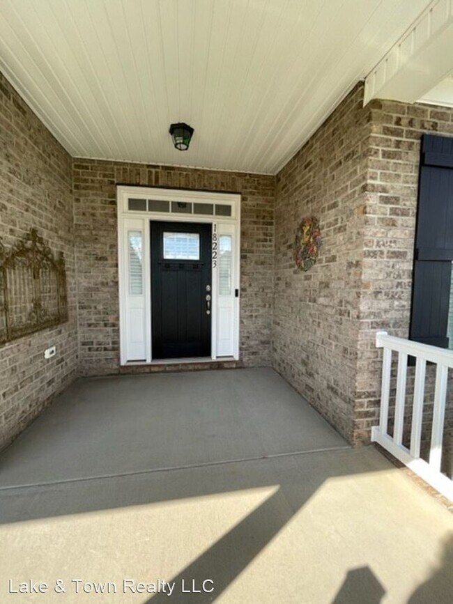 Foto del edificio - 3 br, 2 bath House - 18223 Ebenezer Dr.