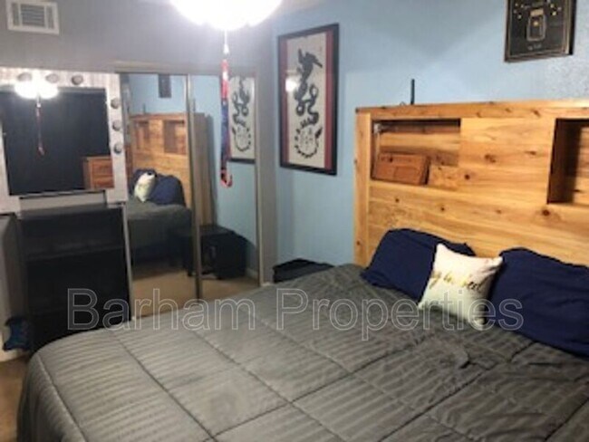 Foto del edificio - 3211 Pearl St