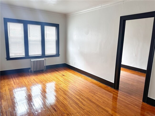 Foto del edificio - 401 Ridgeway Ave