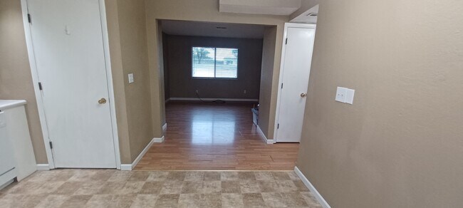 Foto del edificio - 3309 Cassidy Rd