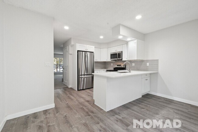 Foto del edificio - Charming 3BR Townhome in Centennial