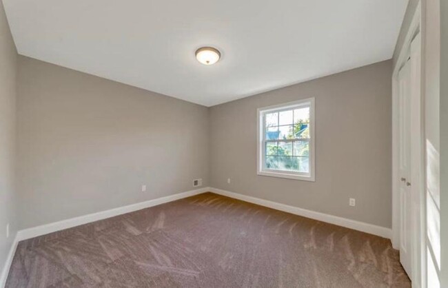 Foto del edificio - 528 Hampden St