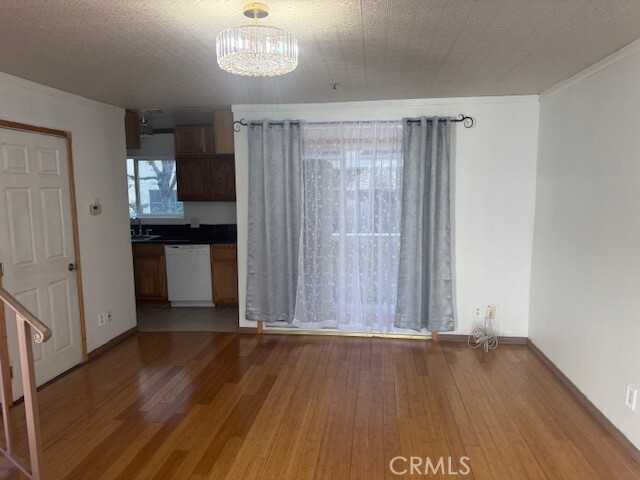 Building Photo - 428 N Hollywood Way