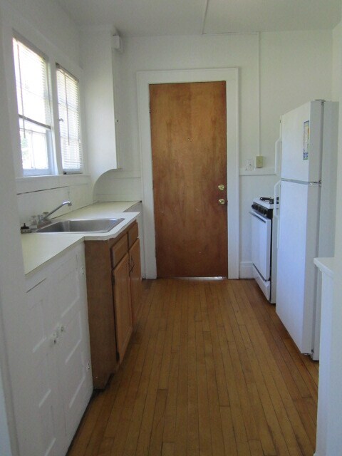 Primary Photo - 624 Euclid Ave