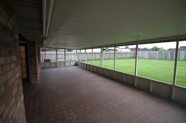 Foto del edificio - 1124 Orchid Dr