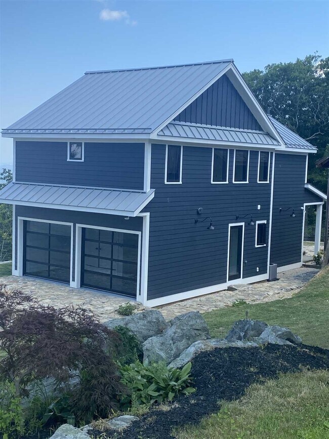 Building Photo - 401 Woodmont Rd