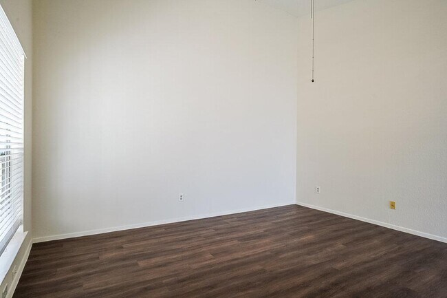 Foto del edificio - 612 Greenlawn Blvd