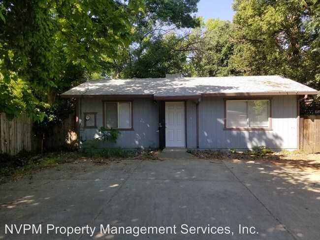 Building Photo - 1436 Warner St