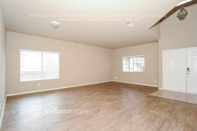 Foto del edificio - 4208 Sungate Dr