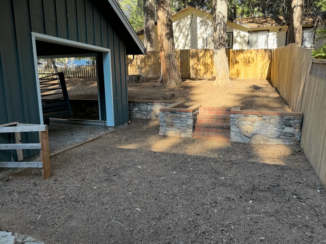 Building Photo - 5542 Gilmore Rd