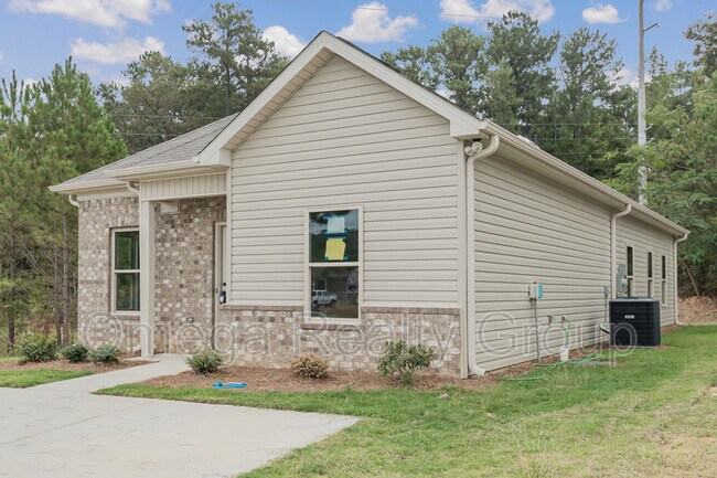 Building Photo - 200 Cedar Ridge