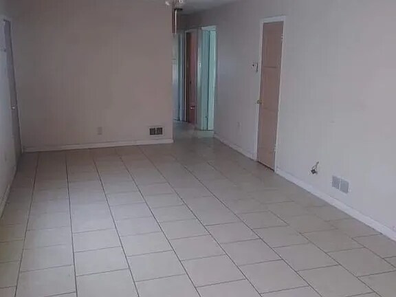 Foto del edificio - 3329 SE Bryant St
