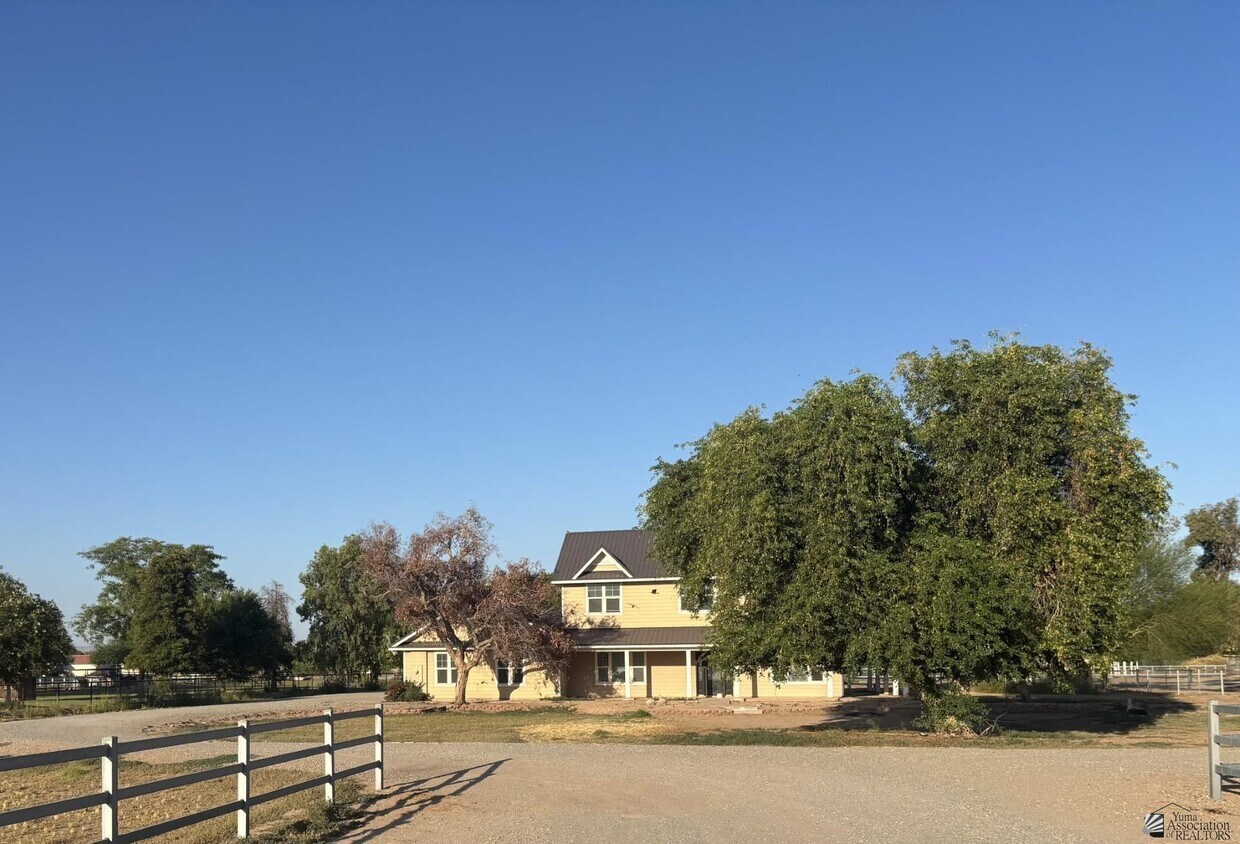 Primary Photo - 13451 S Ave 4 1/4 E