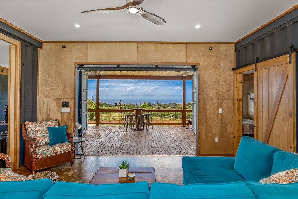 Foto principal - Gorgeous Ocean Views from this Fully Furni...