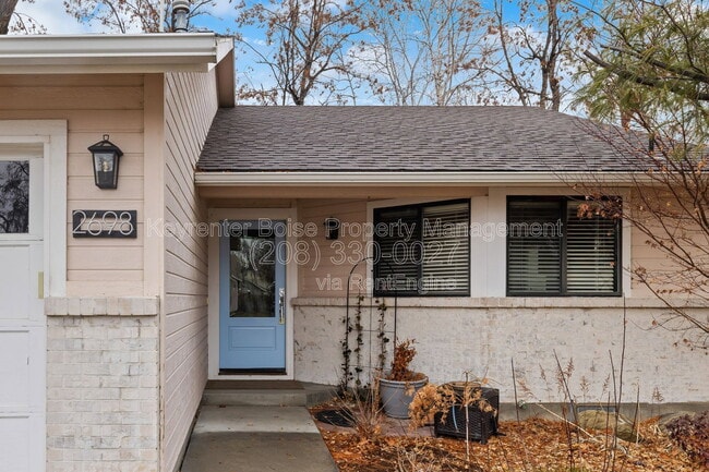 Building Photo - 2698 E Bergeson St