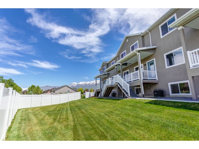 Building Photo - 668 S 1840 W
