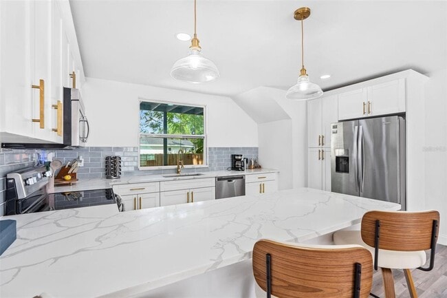 Foto del edificio - 2201 50th Ave N