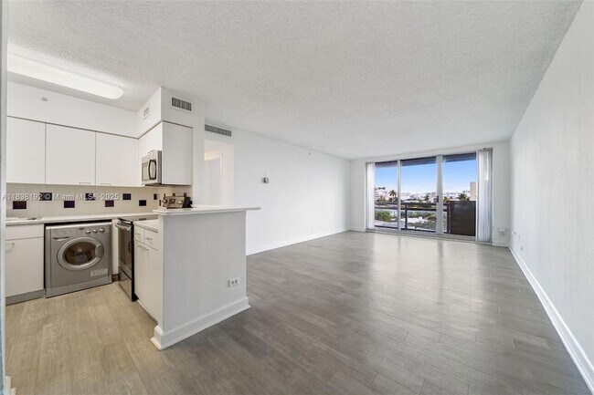 Foto del edificio - 1500 Bay Rd