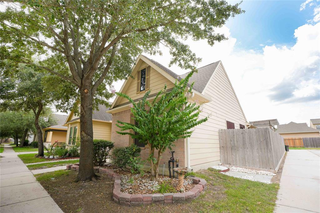 Foto principal - 3619 Standing Rock Dr