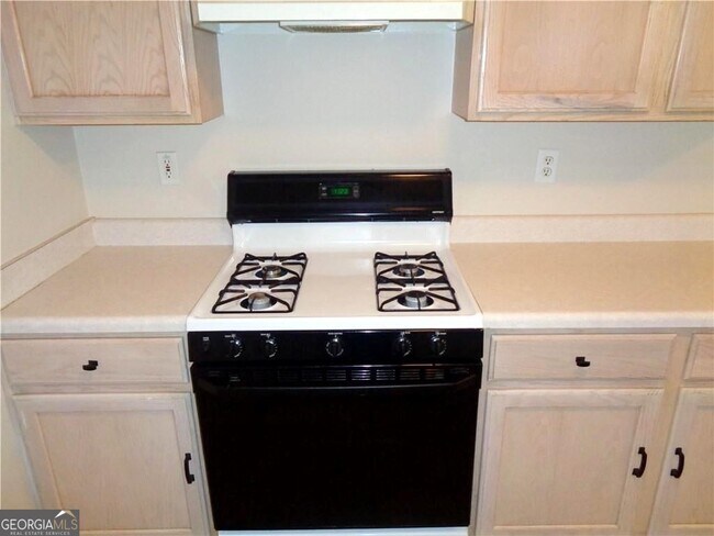 Building Photo - 1311 Pebble Ridge Ln