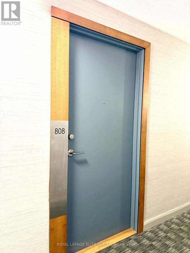 Photo du bâtiment - 100 Western Battery Rd