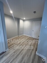 Building Photo - 1410 W Ritner St