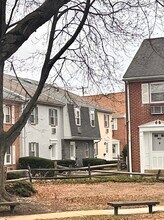 Building Photo - 620 S Franklin St