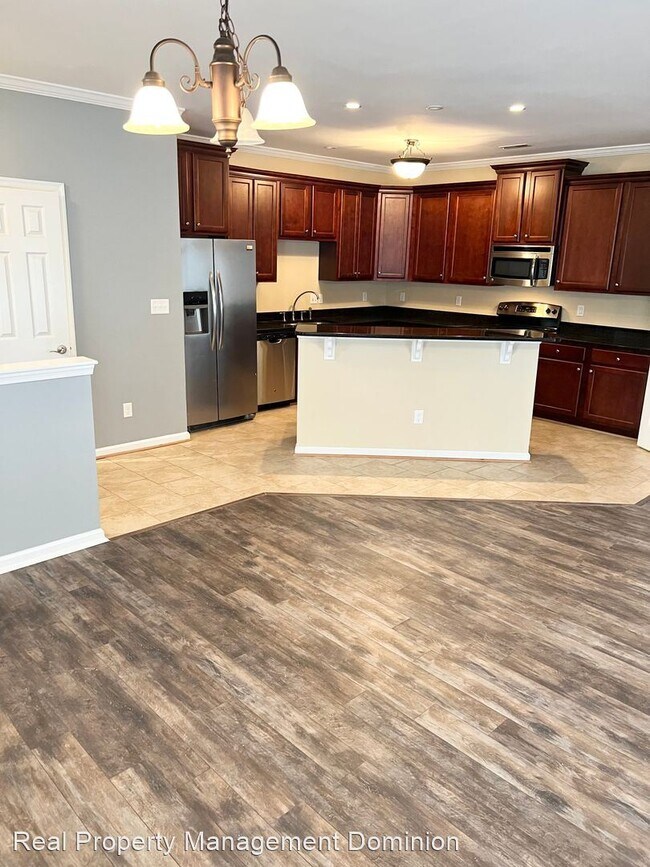 Building Photo - 3 br, 2.5 bath House - 367 Harvest St