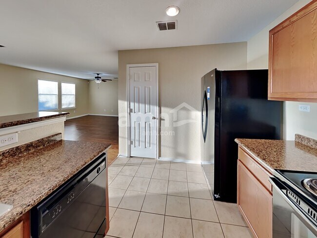 Foto del edificio - 523 Cormorant