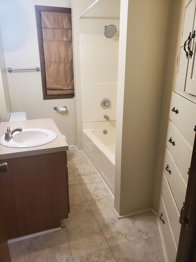 Foto del edificio - 1826 Harwood St