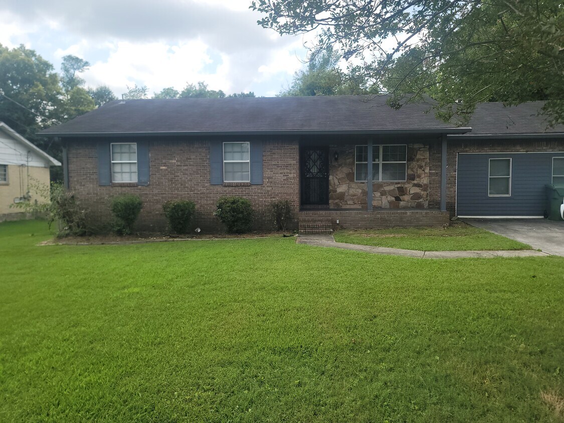 Foto principal - 1703 NW Morningside Dr