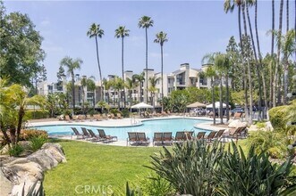Building Photo - 21520 Burbank Blvd