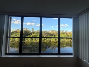 Building Photo - 2660 Carambola Cir N