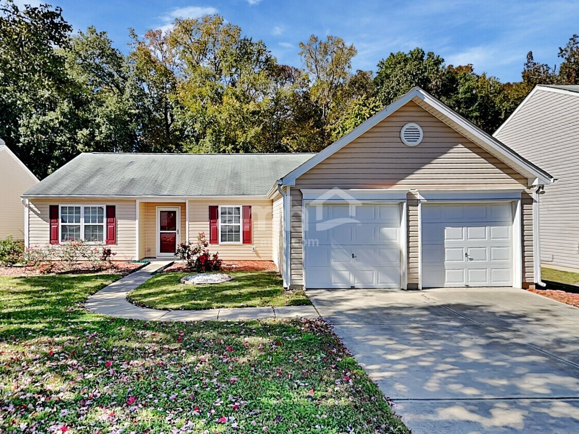 3928 Edgeview Drive - 3928  Edgeview Drive