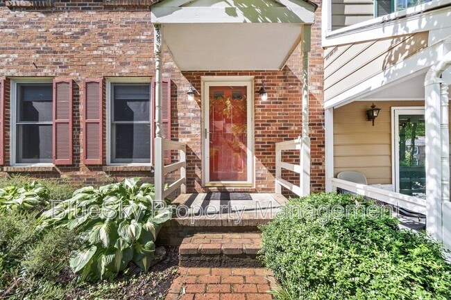 Building Photo - 439 Wynridge Dr