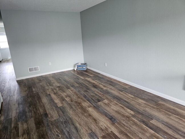 Foto del edificio - New year round rental mid town Coastal Hwy